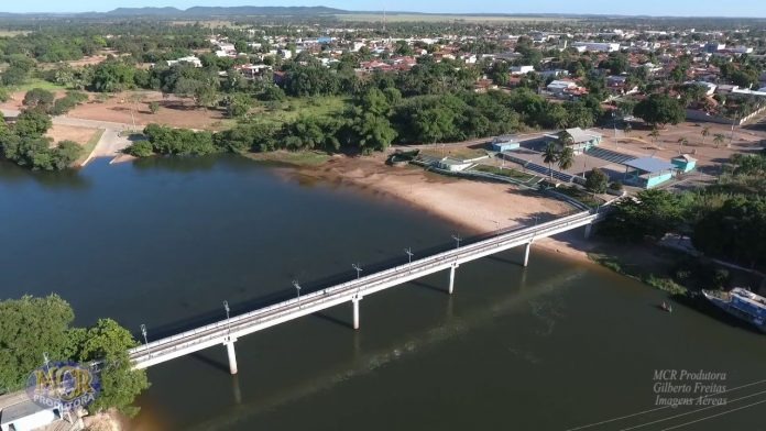 Morador infectado com Covid é multado em R$ 2 mil por andar pela cidade sem máscara