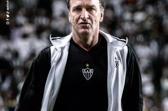 Galo anuncia Cuca como novo técnico e contrato por duas temporadas