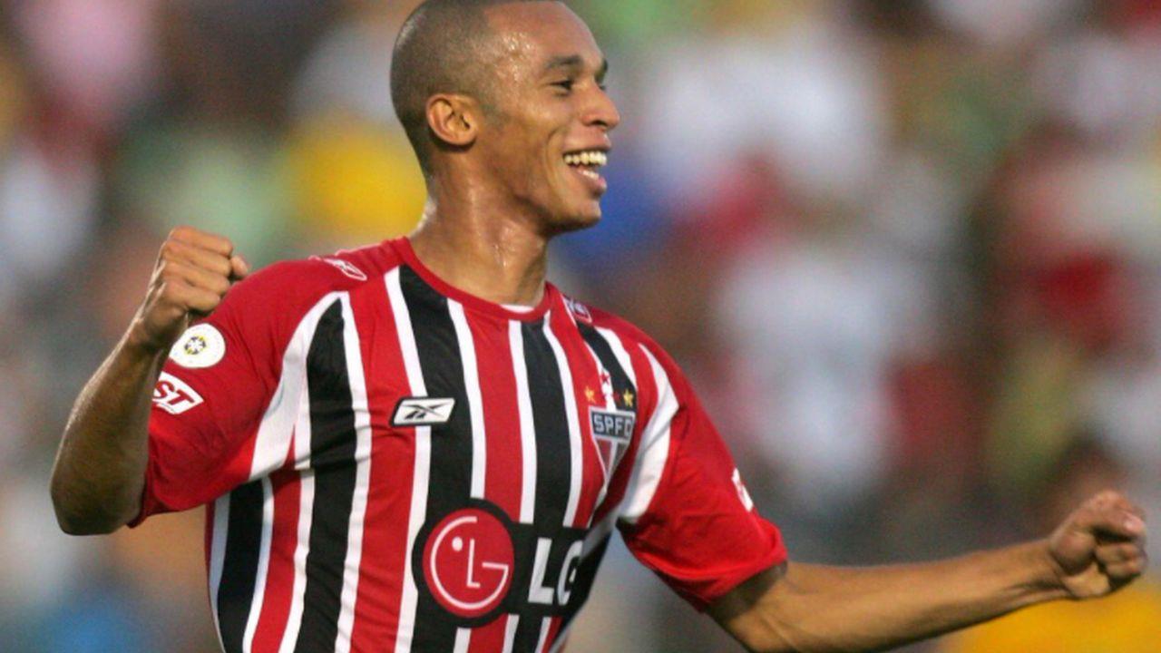 São Paulo anuncia contratação de Miranda