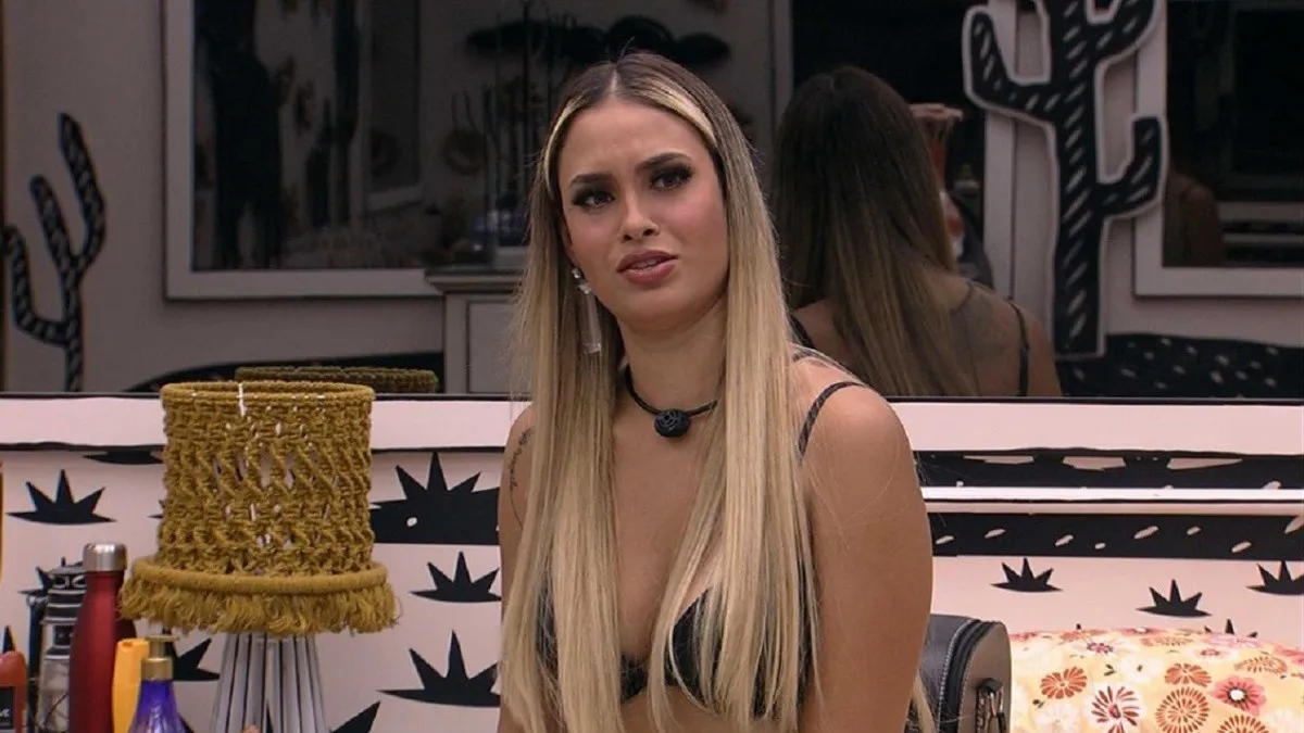 ‘BBB 21’: Sarah é criticada por minimizar pandemia e por dizer que atendeu Boninho em balada