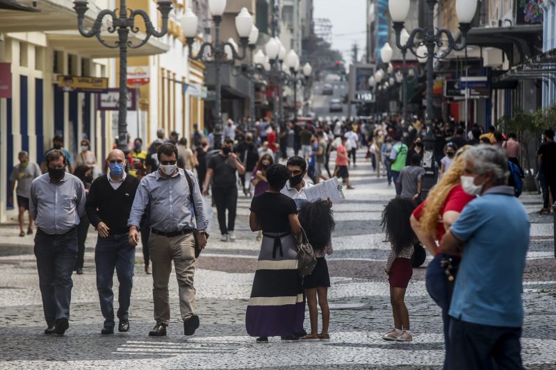 SC também adotará o toque de recolher como medida de frear o avanço do coronavírus