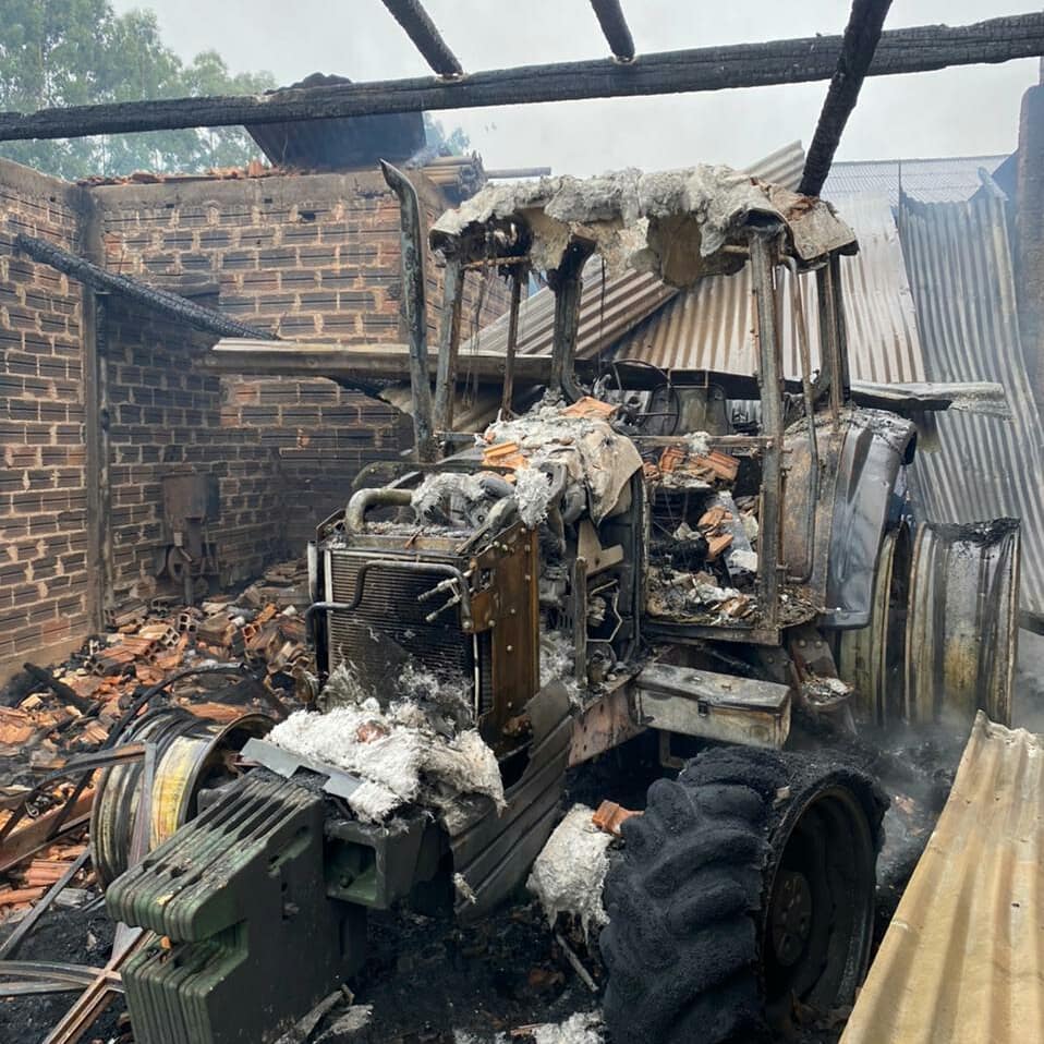 Incêndio em edificação agro pastoril