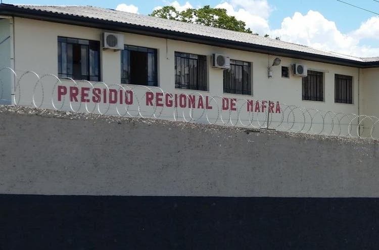 Fuga: seis detentos fugiram do presídio de Mafra neste domingo (24), e até o momento três foram recapturados