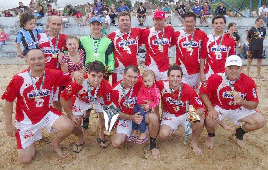 Moinho Catarinense e Franco & Bachot são os campeões do futebol de areia dos Jogos do SESI.