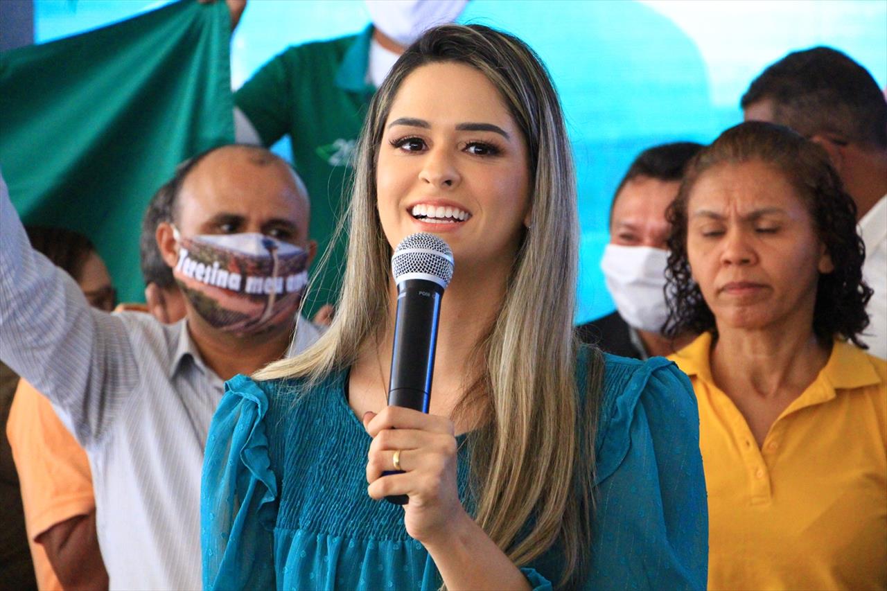 Após eleições, Gessy Fonseca busca vender seus votos para a  velha política