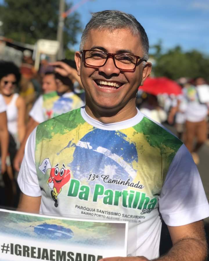 Conheça o Padre Deodato Felipe; novo líder da Igreja Católica, em União (PI).