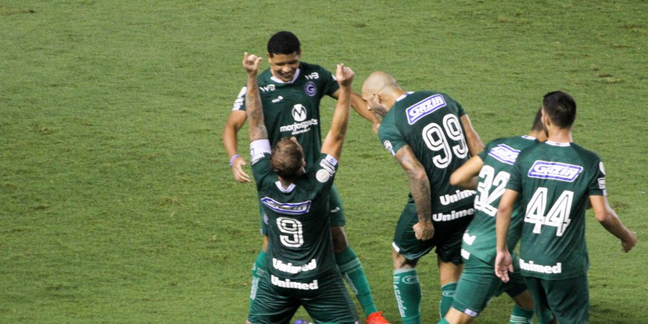 Goiás vira diante do Santos em jogo de sete gols