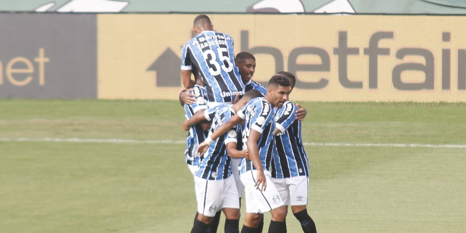 Coritiba e Grêmio empatam pela 33ª rodada do Brasileirão
