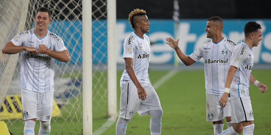 Grêmio goleia o Botafogo fora de casa